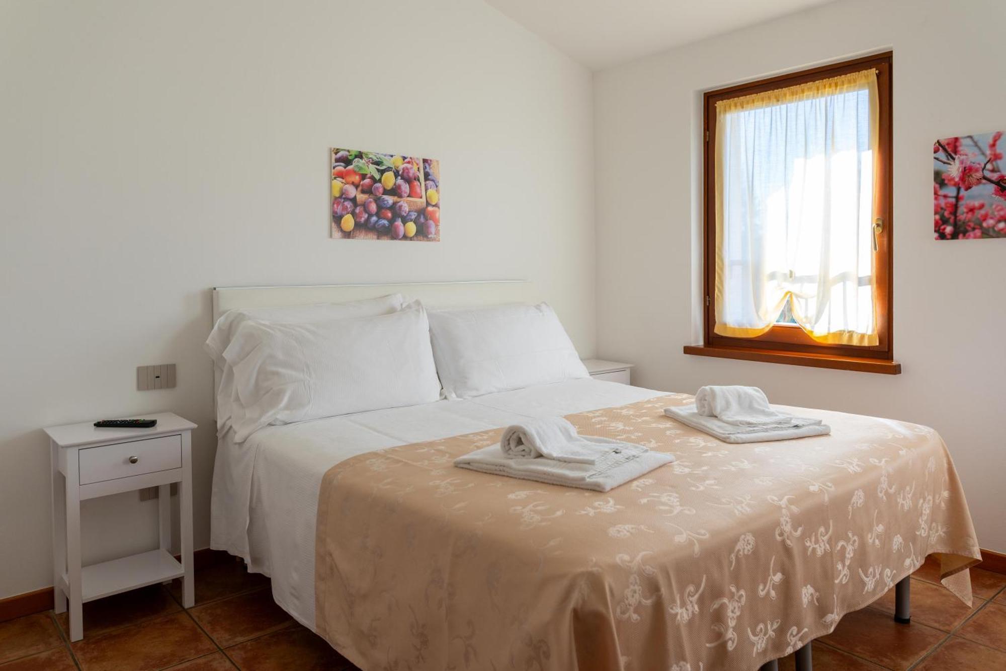 Agriturismo Il Giardino Degli Ulivi Lazise Bagian luar foto