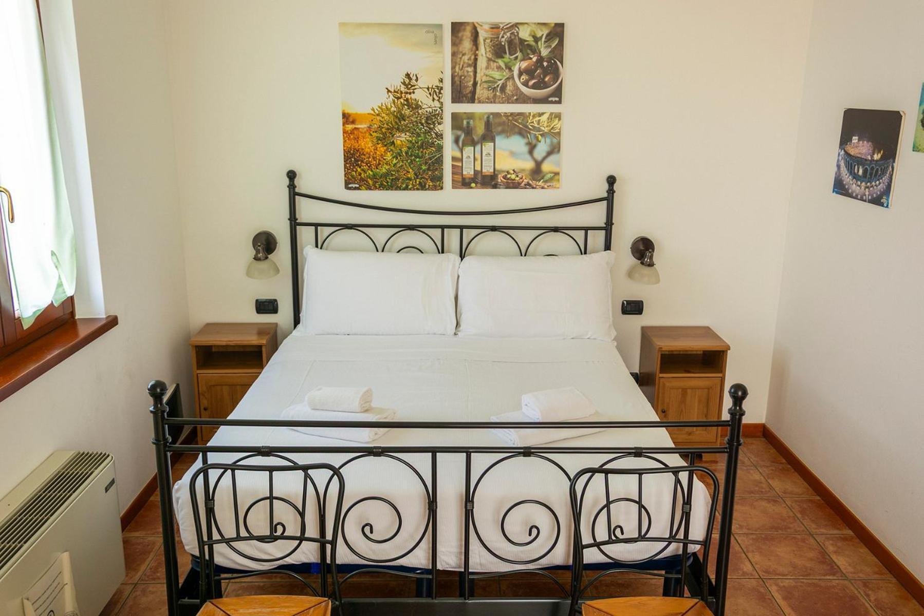 Agriturismo Il Giardino Degli Ulivi Lazise Bagian luar foto