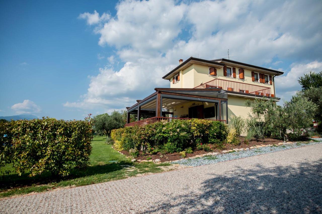 Agriturismo Il Giardino Degli Ulivi Lazise Bagian luar foto
